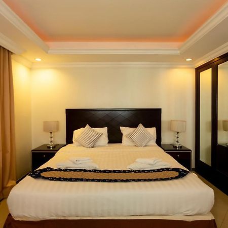 Ivory Palace Hotel Паттайя Экстерьер фото