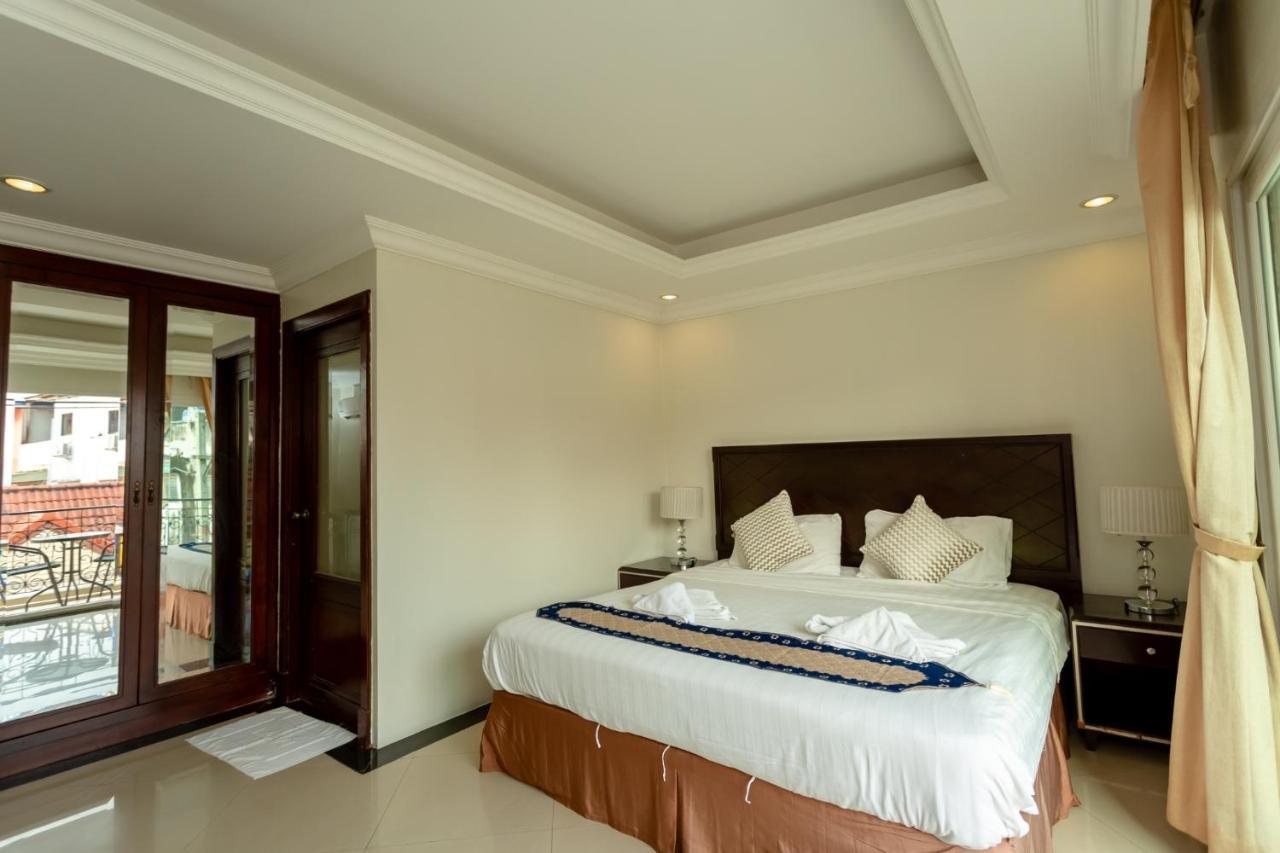 Ivory Palace Hotel Паттайя Экстерьер фото