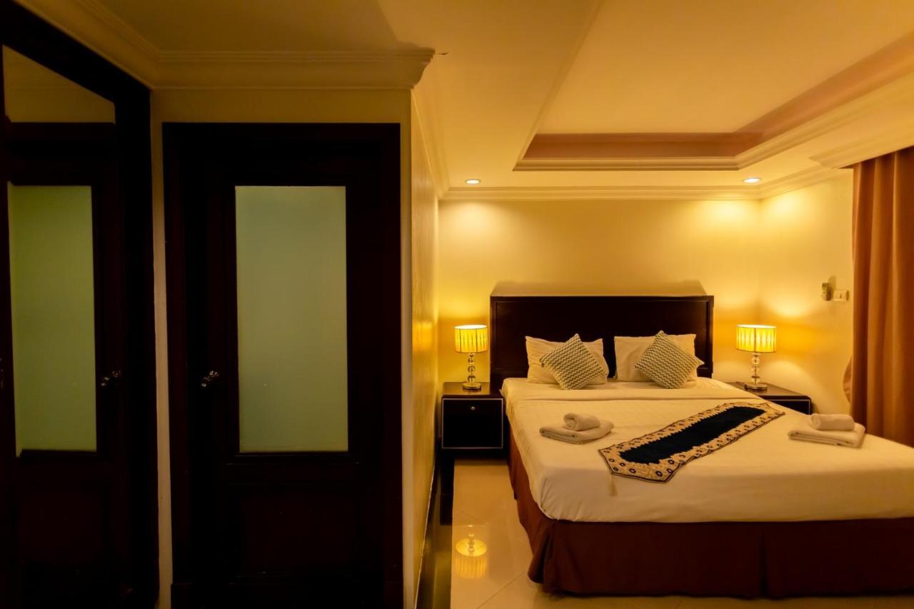 Ivory Palace Hotel Паттайя Экстерьер фото