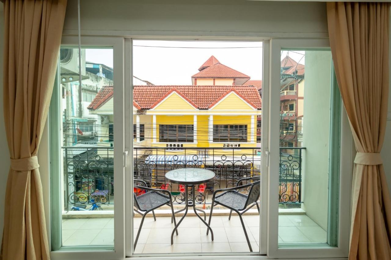 Ivory Palace Hotel Паттайя Экстерьер фото